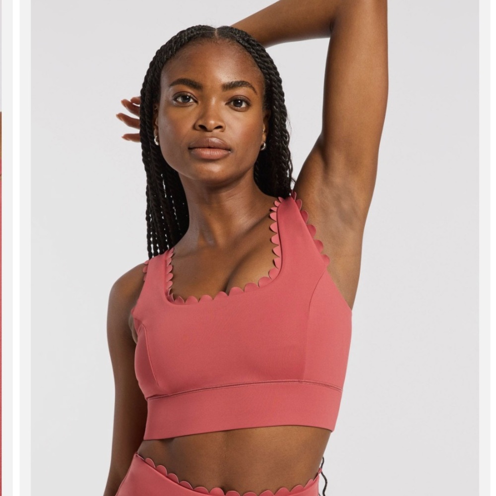 IVL SCALLOP SPORTS BRA